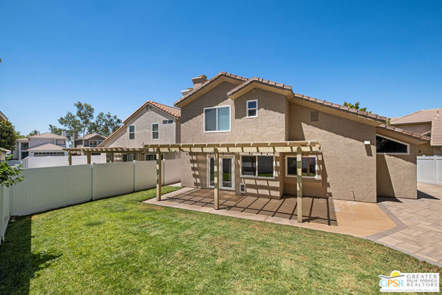 29136 Stonegate Lane, Highland CA: https://media.crmls.org/mediaz/b7308ee0-ec78-409a-bde8-411c6cf64b13.jpg