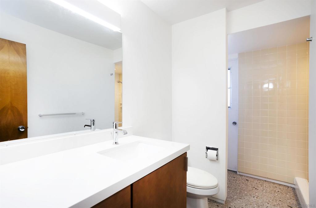 MLS #250043827SD image #15