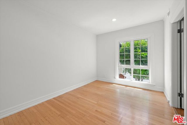6233 W 6th Street, Los Angeles CA: https://media.crmls.org/mediaz/b73295d7-4493-4dae-ad13-d0a25597e4a0.jpg