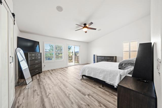 1288 Long View Drive, Chula Vista CA: https://media.crmls.org/mediaz/b732b57e-88bc-4272-afb7-b6b379bf0b12.jpg