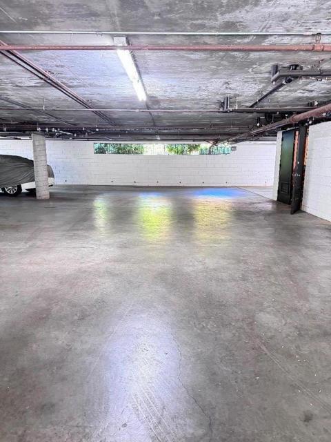 101 2nd Street, Los Altos CA: https://media.crmls.org/mediaz/b7333713-df29-4bf3-bbd6-4e05ca7519ef.jpg