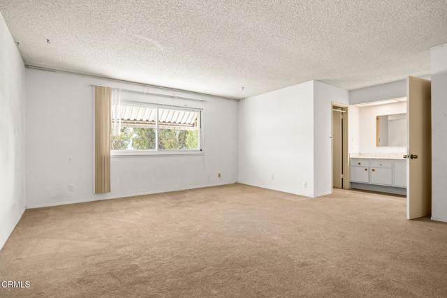 2575 Gayle Place, Simi Valley CA: https://media.crmls.org/mediaz/b733d7b3-e534-45ac-8238-c17f29646899.jpg