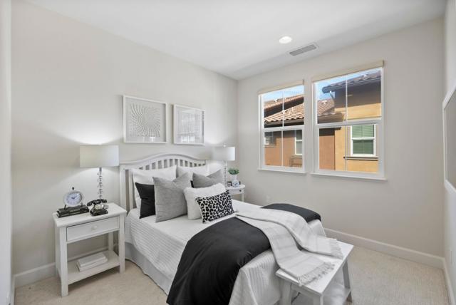 483 Rialto, San Jose CA: https://media.crmls.org/mediaz/b7340e94-149a-4fa3-a509-e8b5b3e0d7d1.jpg