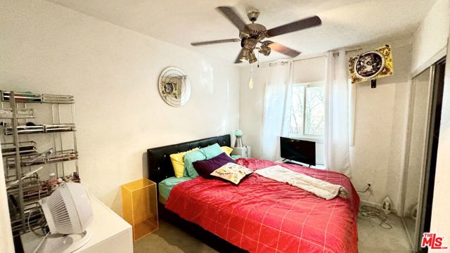 800 N Hobart Boulevard, Los Angeles CA: https://media.crmls.org/mediaz/b73431ea-fb93-4cf1-8cbf-068a7ac8319c.jpg