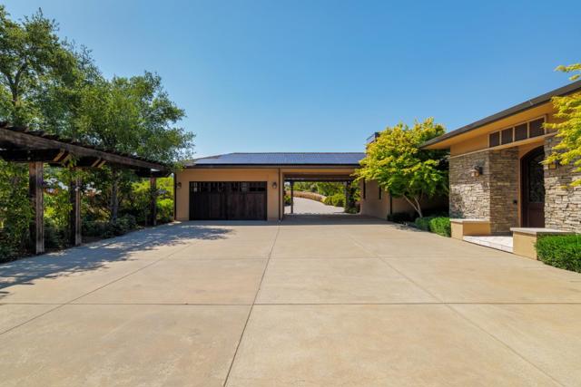 5 Redberry, Portola Valley CA: https://media.crmls.org/mediaz/b73555db-9d21-4aeb-81dc-025160d6c6b2.jpg
