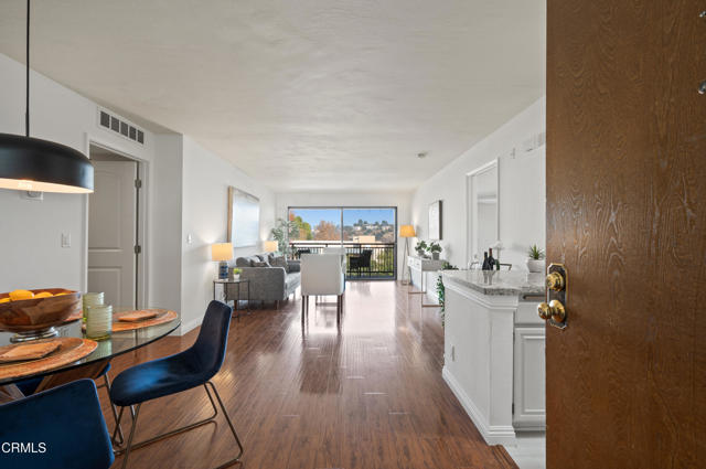 Detail Gallery Image 3 of 39 For 4499 via Marisol #302,  Los Angeles,  CA 90042 - 2 Beds | 2 Baths