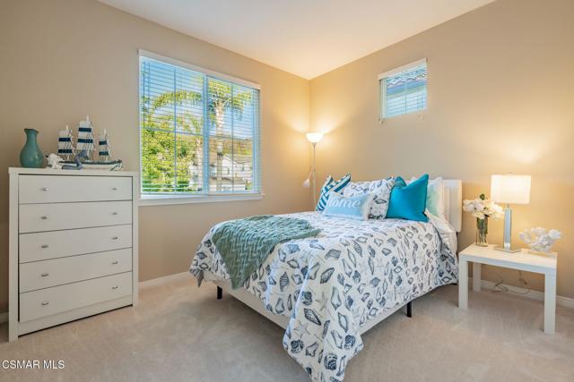 535 Winncastle Street, Simi Valley CA: https://media.crmls.org/mediaz/b735dc62-85da-4795-ae72-473e16a22555.jpg