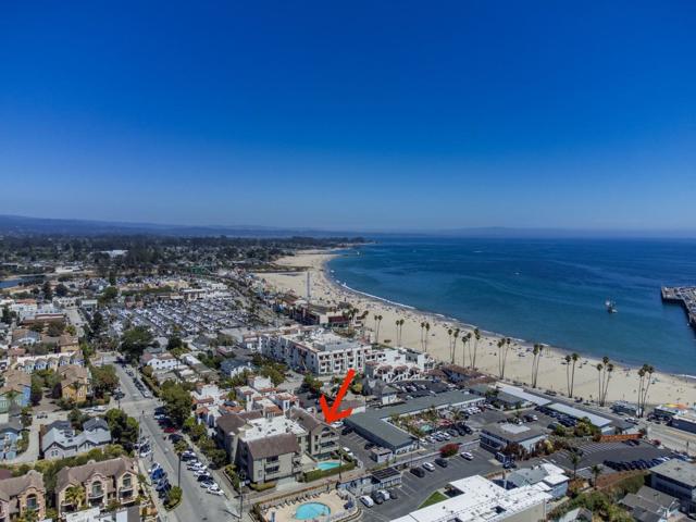 515 2nd Street, Santa Cruz CA: https://media.crmls.org/mediaz/b736623c-c0cb-4cab-9244-30323d44e4d5.jpg