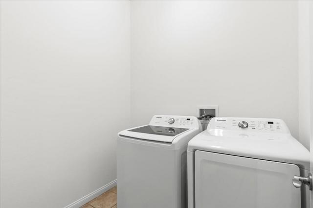 39313 Camino Las Hoyes, Indio CA: https://media.crmls.org/mediaz/b736a720-2e8c-4bd1-856c-06d4f3d113d9.jpg