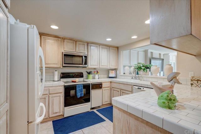 Image 11 of 18 For 22 Montego Court