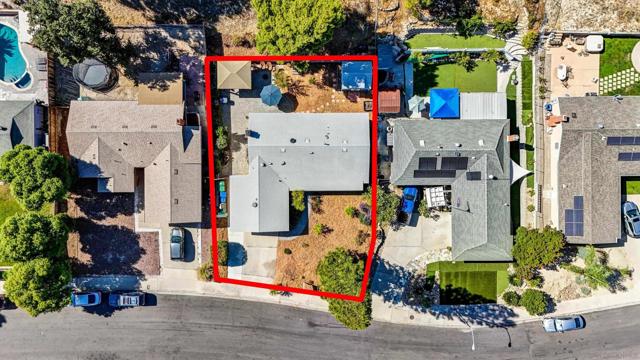 9684 LUTHERAN WAY, Santee CA: https://media.crmls.org/mediaz/b7377c19-a62d-4269-b651-fb9171d635bd.jpg