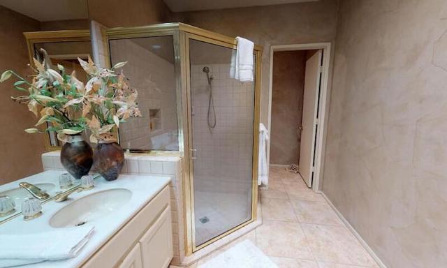 55417 Firestone, La Quinta CA: https://media.crmls.org/mediaz/b7380f87-608d-4df3-bb3e-73cdfae2e808.jpg