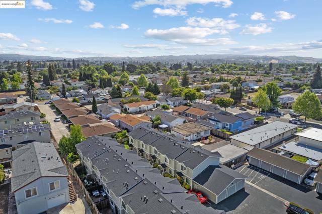 21564 Meekland ave, Hayward CA: https://media.crmls.org/mediaz/b7384d0f-caf3-4267-b0b7-4dbfc3fdb111.jpg