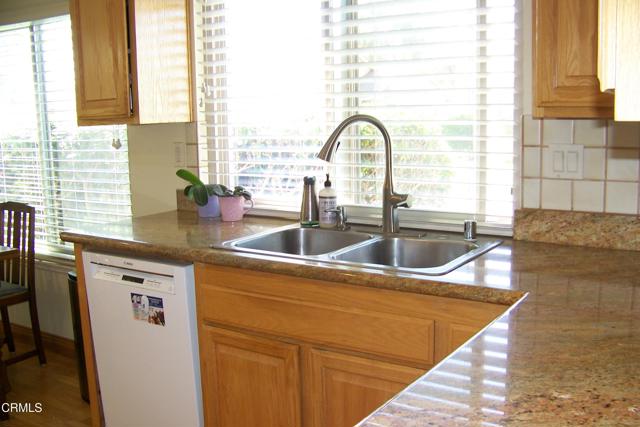 22106 Village 22, Camarillo CA: https://media.crmls.org/mediaz/b739ef6a-c572-459d-988e-8d7c1368a590.jpg