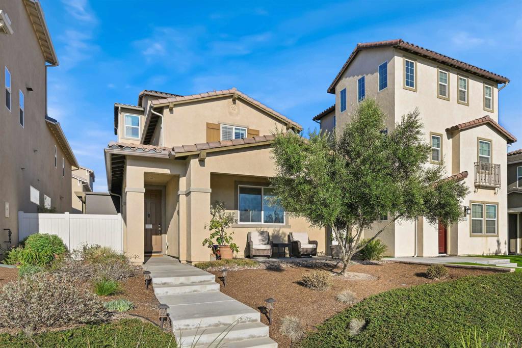 1747 Santa Christina Ave