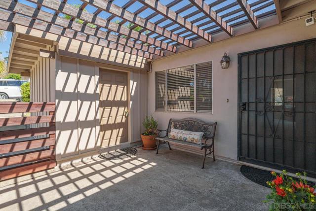 5393 Mary Fellows Avenue, La Mesa CA: https://media.crmls.org/mediaz/b73b54cb-b200-4922-9a3a-b5761b2f83c0.jpg