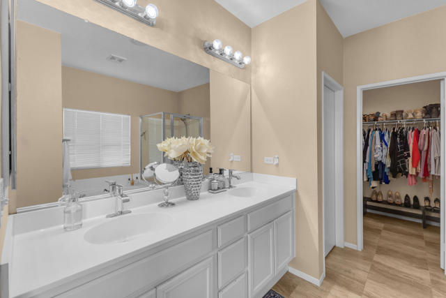 41394 Hanover Street, Indio CA: https://media.crmls.org/mediaz/b73bb12b-fb4f-4fdb-9b48-79618d3895ea.jpg