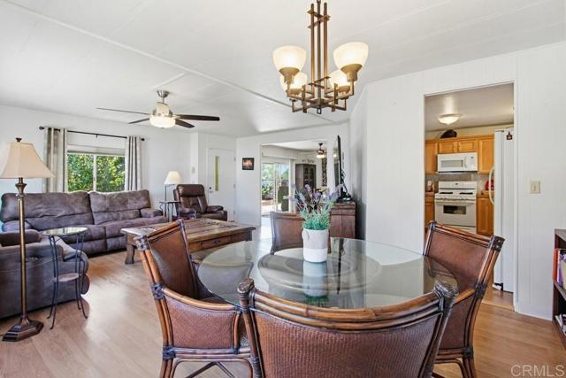 Detail Gallery Image 17 of 45 For 2250 N Broadway #9,  Escondido,  CA 92026 - 2 Beds | 2 Baths