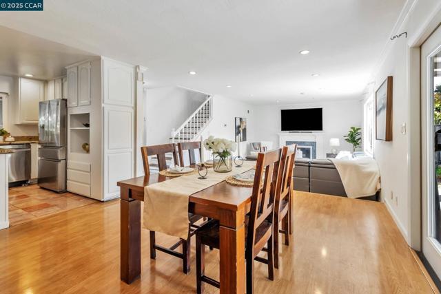 960 Live Oak Dr, Santa Clara CA: https://media.crmls.org/mediaz/b73be338-5dbf-4473-9359-14e9e47806ec.jpg