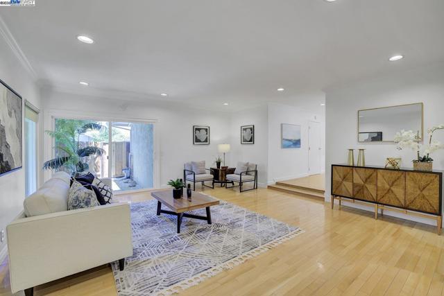 41025 Pajaro Dr, Fremont CA: https://media.crmls.org/mediaz/b73c397d-da52-4efd-a838-56a05695e093.jpg