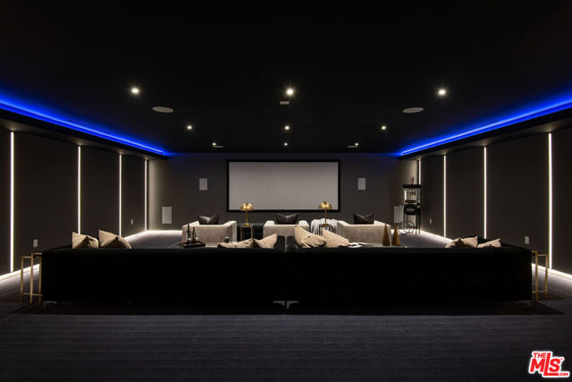 1729 Angelo Drive, Beverly Hills CA: https://media.crmls.org/mediaz/b73c76a0-f075-494d-9edb-2e81a2362ff8.jpg