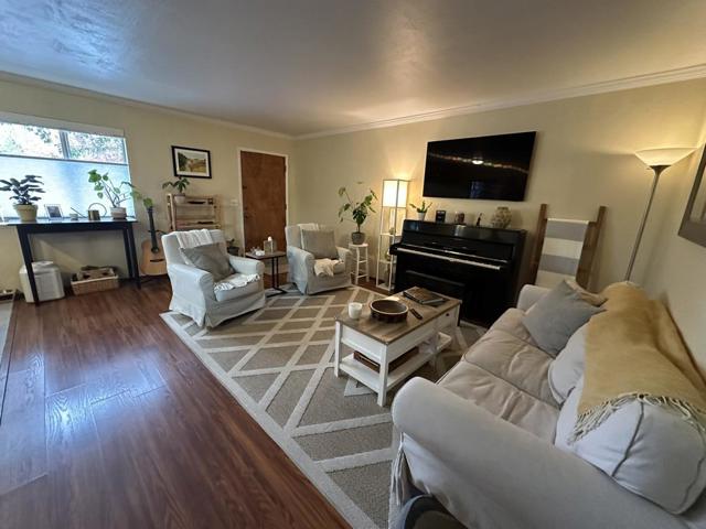Image 12 of 76 For 32303240 Mission Drive