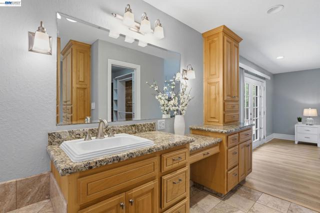 1782 Whitecliff Way, Walnut Creek CA: https://media.crmls.org/mediaz/b73d91e6-2f75-4e7c-b3ad-0792622effcd.jpg