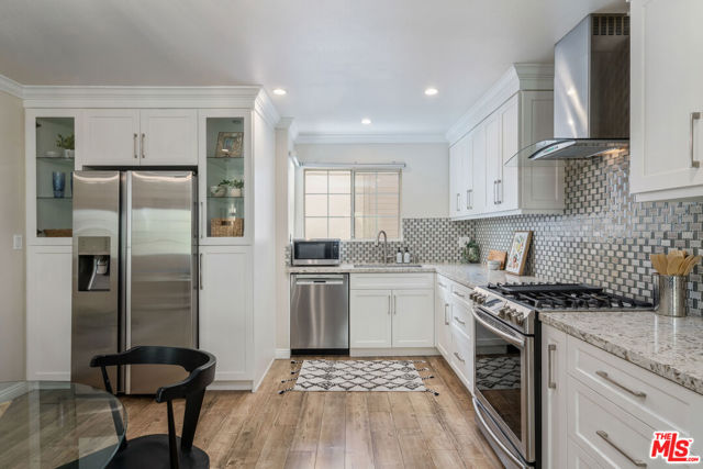 1125 San Rafael Avenue, 4 photo 7