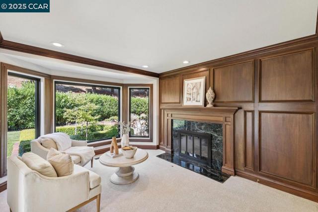 29 Brandt Dr, Moraga CA: https://media.crmls.org/mediaz/b73e98ba-cee3-4115-af6d-cc53129a0383.jpg