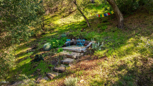 15990 Maricopa Highway, Ojai CA: https://media.crmls.org/mediaz/b73ef47e-0416-40f2-90f5-ed96a43cd792.jpg