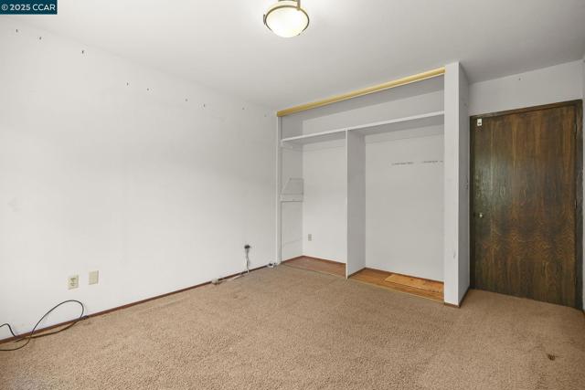 801 Laurel Ct, Rodeo CA: https://media.crmls.org/mediaz/b73efcb6-65e1-4407-af0a-6c513227eacf.jpg