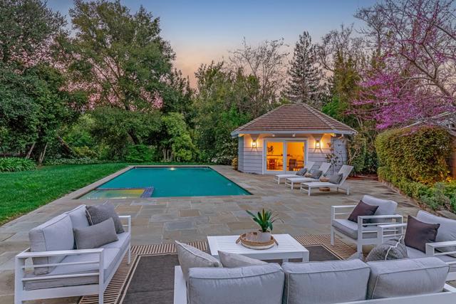 25600 Willow Pond Lane, Los Altos Hills CA: https://media.crmls.org/mediaz/b73f05e9-5e50-4c31-8188-9061ee180a98.jpg