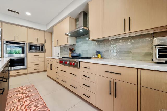 Detail Gallery Image 12 of 56 For 11313 Wild Meadow Pl, San Diego,  CA 92131 - 5 Beds | 4/1 Baths