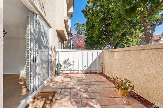 Detail Gallery Image 30 of 46 For 3810 Creststone Place, San Diego,  CA 92130 - 3 Beds | 2/1 Baths