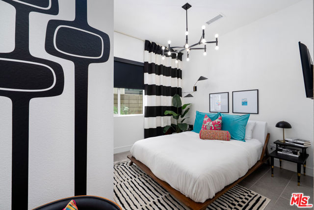 400 Fountain Drive, Palm Springs CA: https://media.crmls.org/mediaz/b7407651-fe0f-43dd-b291-c7290165f81b.jpg