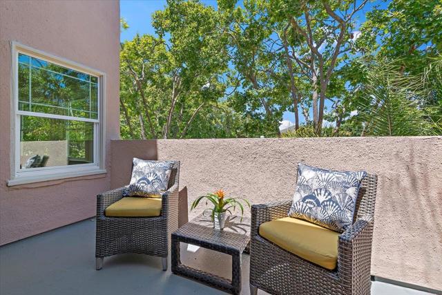 1107 Palm Avenue, San Mateo CA: https://media.crmls.org/mediaz/b741d0bf-d49e-424a-8051-73dc67b40f17.jpg