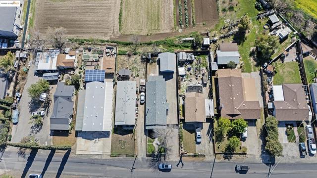 3474 Camino Diablo, Byron CA: https://media.crmls.org/mediaz/b743e3dd-f053-4f6b-992c-0631ebe847d5.jpg