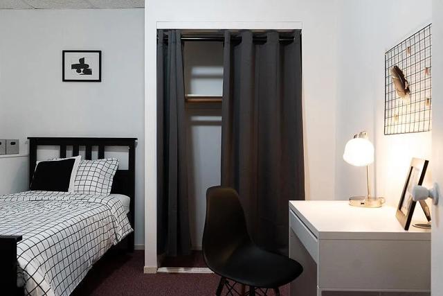 168170 Bernard Street, San Francisco CA: https://media.crmls.org/mediaz/b74642be-2ce3-46cd-bb01-76311c9f61d5.jpg