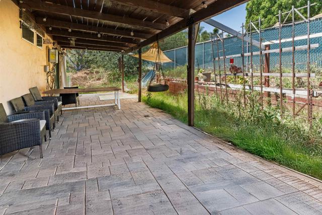 Detail Gallery Image 17 of 25 For 3605 Olive Hill Rd, Fallbrook,  CA 92028 - 3 Beds | 2 Baths
