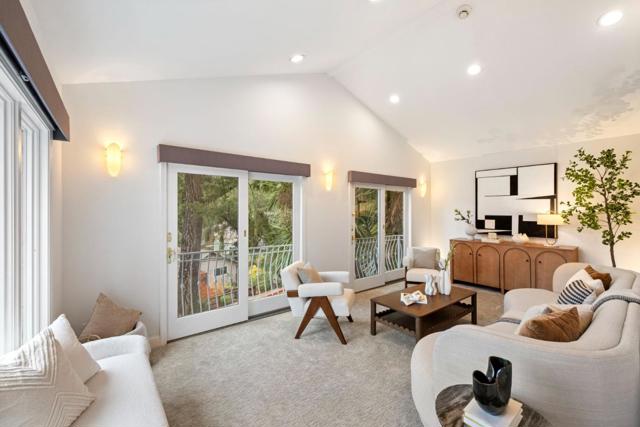 2937 San Juan Boulevard, Belmont CA: https://media.crmls.org/mediaz/b7472f22-46e0-4a82-8c67-1153826de52f.jpg