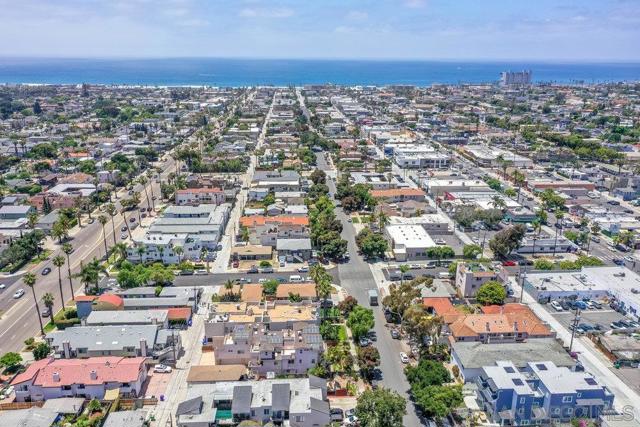 1427 Hornblend, San Diego CA: https://media.crmls.org/mediaz/b74761dc-a83e-49e0-8bce-fb3b6b08027b.jpg