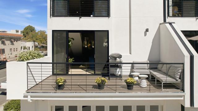 Detail Gallery Image 6 of 46 For 3641 6th Ave, San Diego,  CA 92103 - 2 Beds | 3/1 Baths