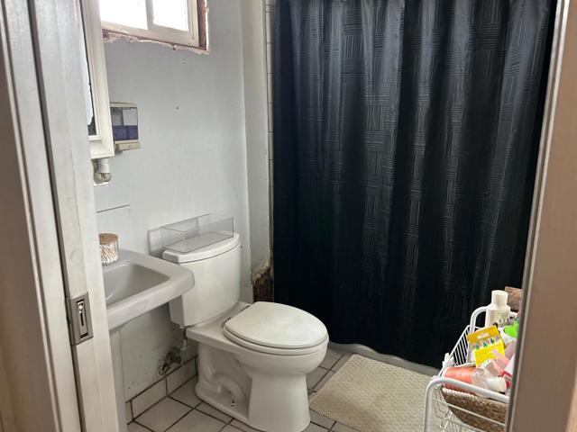 2160 Pacheco Pass Highway, Gilroy CA: https://media.crmls.org/mediaz/b747f0fe-33dc-4b00-be72-a04407b605a0.jpg