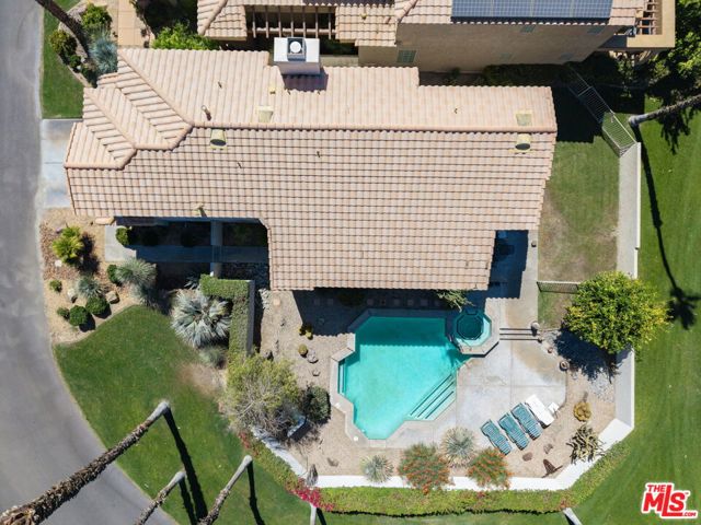 67954 S Trancas Drive, Cathedral City CA: https://media.crmls.org/mediaz/b74833d9-1632-4665-b331-35ff25e32cc9.jpg