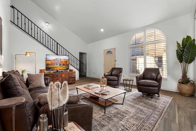 1223 12TH STREET, Imperial Beach CA: https://media.crmls.org/mediaz/b748de38-7b4a-43b8-800b-1c414d7d05e2.jpg