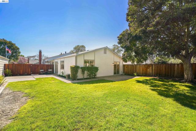 Image 10 of 53 For 4138 Bishop Pine Way