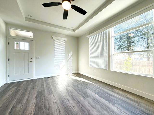 445 N Capitol Avenue, San Jose CA: https://media.crmls.org/mediaz/b74a3c91-96af-4767-bc12-3233fb748dd4.jpg