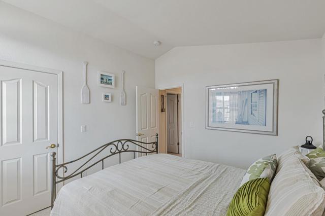 1700 Hemlock Court, Hollister CA: https://media.crmls.org/mediaz/b74bd8ed-c8c5-4e59-89ca-2945c568af15.jpg