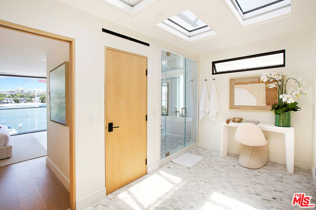 MLS #26863351 image #38