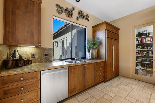 017_Gourmet Kitchen